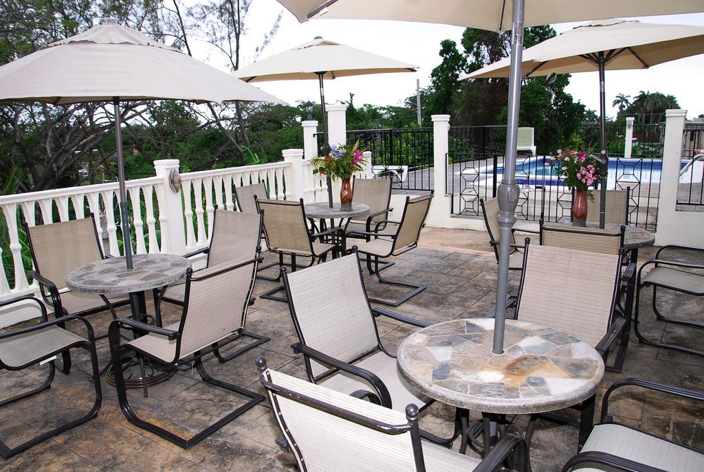 Guest House Villa Mishkan Runaway Bay Exterior foto